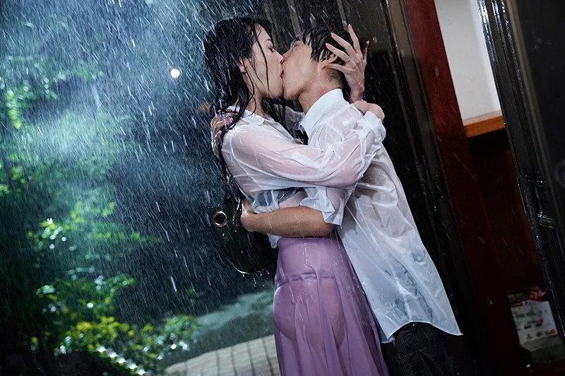 Chuyện tình với “dì ruột” trong một con mưa ướt đẫm